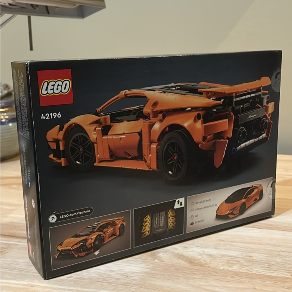 LEGO Technic Lamborghini Huracán Tecnica Orange 42196 New Sealed - Retired Set